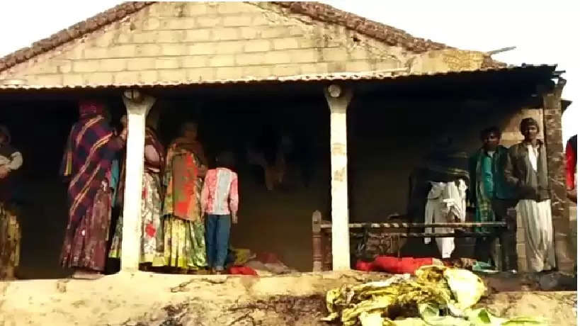 બનાસકાંઠાના ભાકડીયાલ ગામે સેમસંગ કંપનીનો મોબાઇલ ફાટતા ઘરને મોટુ નુકશાન: સદનસીબે જાનહાનિ ટળી