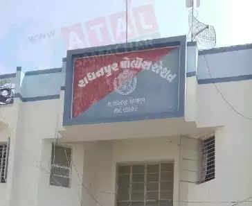 ચોંક્યાં@રાધનપુર: 3 મહિના પૂર્વે ખરીદેલું નવું ટ્રેક્ટર ઘર પાસેથી ચોરાયું, ચોર ઇસમો બેફામ