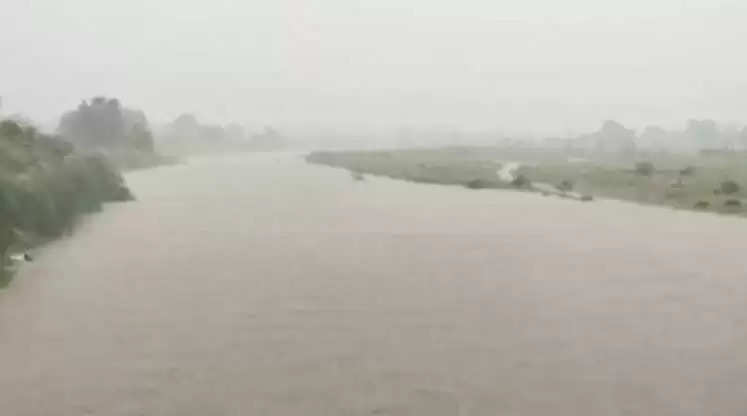 વાતાવરણ@ગુજરાત: હવામાન વિભાગ દ્રારા આ વિસ્તારોમાં ભારે વરસાદની આગાહી કરાઇ