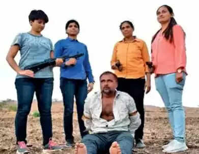 સ્પેશ્યલ@ગુજરાત: આજે મહિલા દિવસ, આ 4 મહિલા પોલીસ ઓફિસર પર બનશે ફિલ્મ