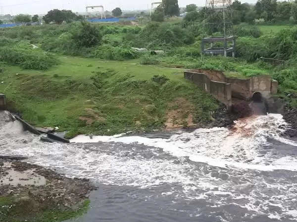 ચિંતા@અમદાવાદ: સાબરમતી નદી, કાંકરીયા અને ચંડોળા તળાવમાં મળ્યો કોરોના વાયરસ, જુઓ રીપોર્ટ