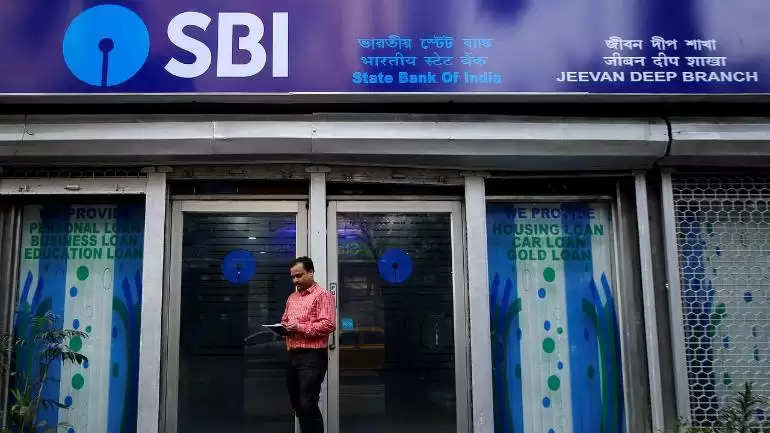વેપારઃ SBIએ આ નવી સુવિધા શરૂ કરી, ATM હોલ્ડર ધ્યાન આપે