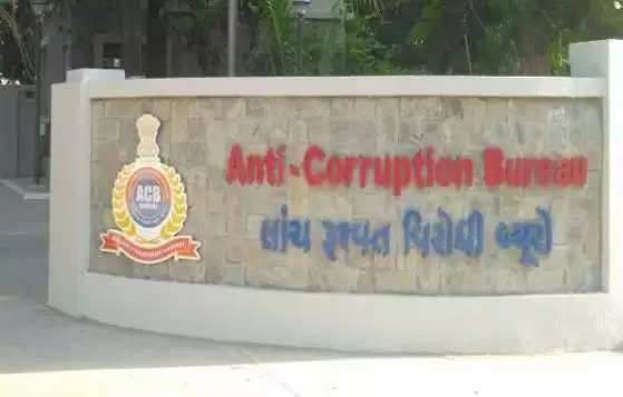 રાધનપુર: ACBની પૂછપરછમાં પાલિકાના ચીફ ઓફિસરને પરસેવો છૂટી ગયો