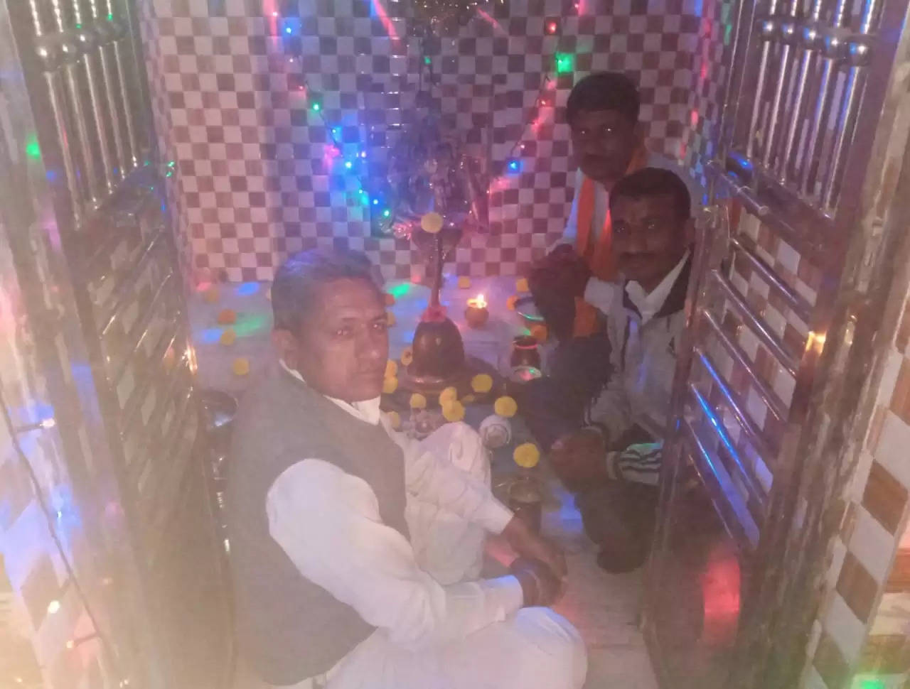ધાર્મિક@કાંકરેજ: મહા શિવરાત્રિએ શિવધામમાં ભજન-સત્સંગ કાર્યક્રમ યોજાયો