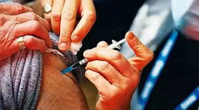 રસીકરણ@દેશ: બીજા તબક્કામાં PM મોદી, મુખ્યમંત્રી, સાસંદો અને ધારાસભ્યો પણ રસી લેશે