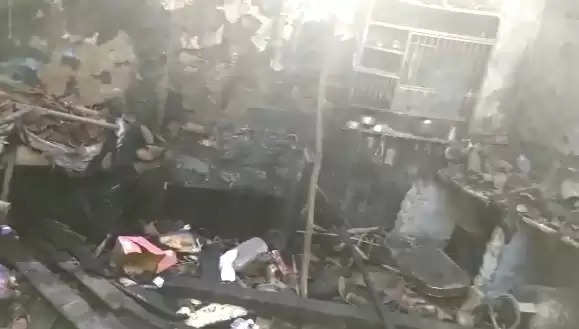 ઘટના@રાધનપુર: ગેસનો બાટલો લીકેજ થતાં આગ, જાનહાનિ ટળી