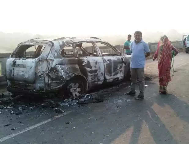 ઘટના@માલપુર: મોડીરાત્રે અચાનક કારમાં આગ, ચાલક ભુંજાયો હોવાની આશંકા