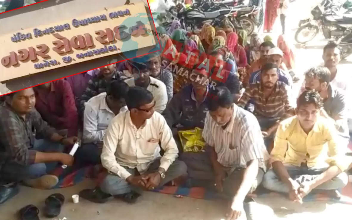 દોડધામ@ધાનેરા: 60 કામદારોની હડતાલમાં ગંદકીની માઝા, બહારથી તેડાવ્યા