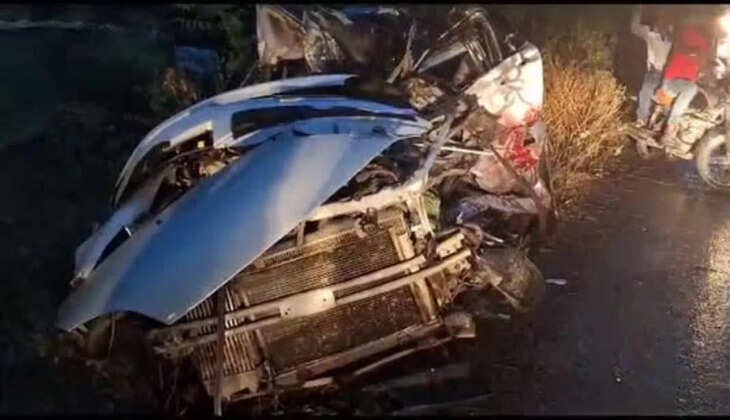 દુર્ઘટના@મહારાષ્ટ્ર: કન્ટેનર અને કાર સામસામે અથડાતા અકસ્માતમાં 5 લોકોના ઘટનાસ્થળે જ કરૂણ મોત નિપજ્યા