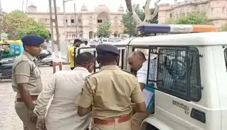 પોલીસ