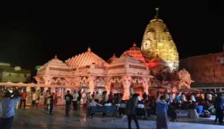 ધાર્મિક@ગુજરાત: 'બોલ માડી અંબે...જય જય અંબે...'ના નાદથી ગુંજી ઉઠ્યુ અંબાજી મંદિર