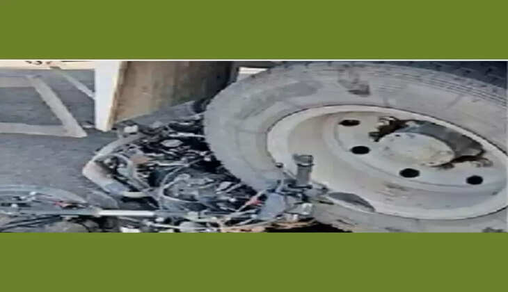 દુર્ઘટના@મહેસાણા: બાઈક આઇસરના ટાયરમાં આવી જતાં 2 યુવકોના મોત નીપજ્યા