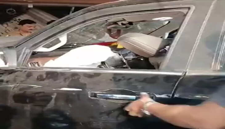 રિપોર્ટ@ગુજરાત: દુકાન બહાર સૂતેલા એક વૃદ્ધ ઉપર કાર ફળી વળતાં તેમનું ઘટનાસ્થળે જ મોત નીપજ્યું 