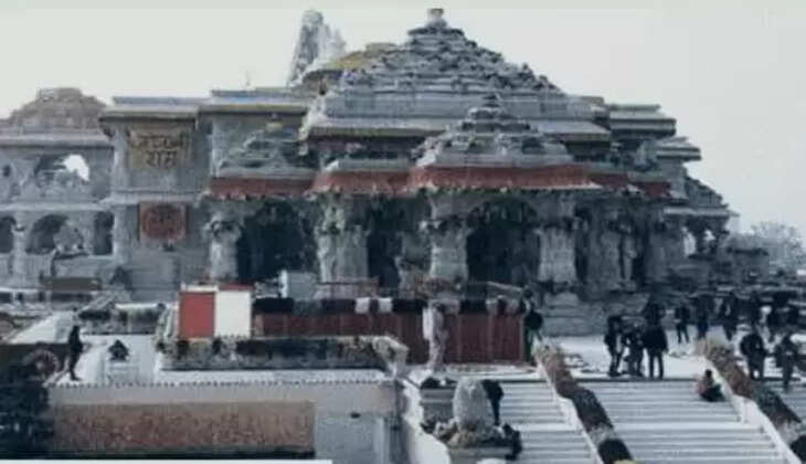 અપડેટ@અયોધ્યા: રામમંદિર પરિસરમાં ભીડ વચ્ચે ઉડતું ડ્રોન તોડી પાડવામાં આવ્યું