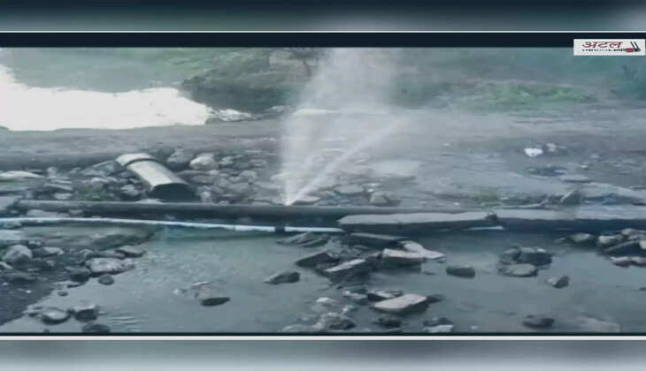 રિપોર્ટ@રાજકોટ: પાઈપલાઈનમાં ભંગાણ સર્જાતા હજારો લીટર પાણીનો વેડફાટ, તંત્રની બેદરકારી