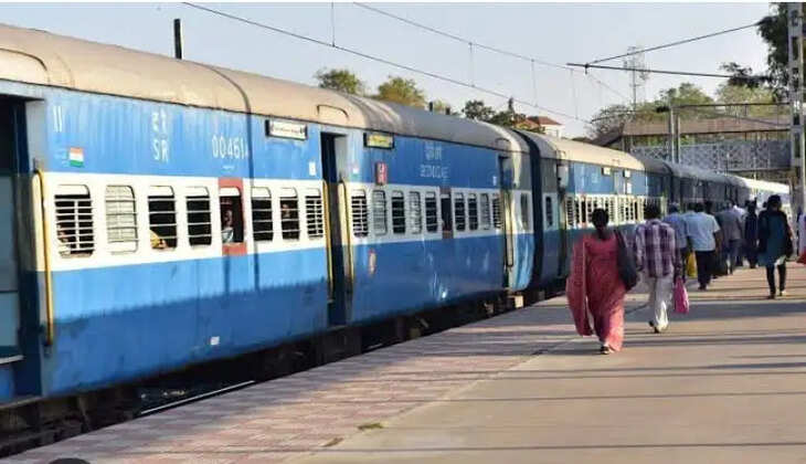 જાણો@ગુજરાત: કોઈ ટિકિટ વગર ટ્રેનમાં યાત્રા કરી શકે કે નહીં? આ માટે કોઈ નિયમ છે કે નહીં?