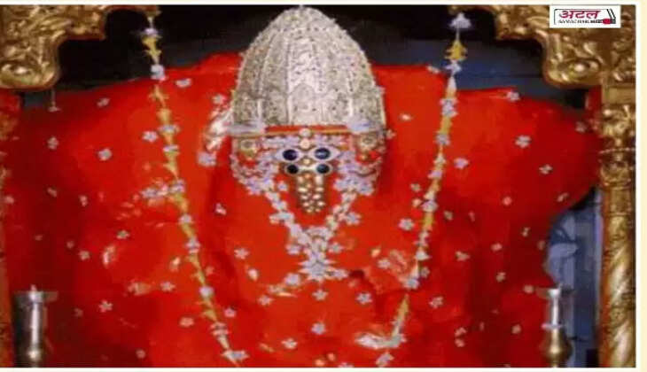 ધાર્મિક@કચ્છ: માતાના મઢ ખાતે નવરાત્રિમાં ભક્તોની ભારે ભીડ ઉમટી