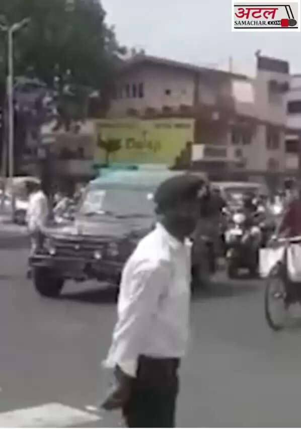 રિપોર્ટ@અમદાવાદ: ટ્રાફિક ભંગના રોજના સરેરાશ 10 હજાર કેસ, રૂ. 13.21 કરોડના દંડની વસૂલાત