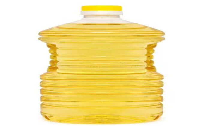 વેપાર@રાજકોટ: નવી મગફળીની આવક થતાં સિંગતેલના ભાવમાં ઘટાડો થયો 