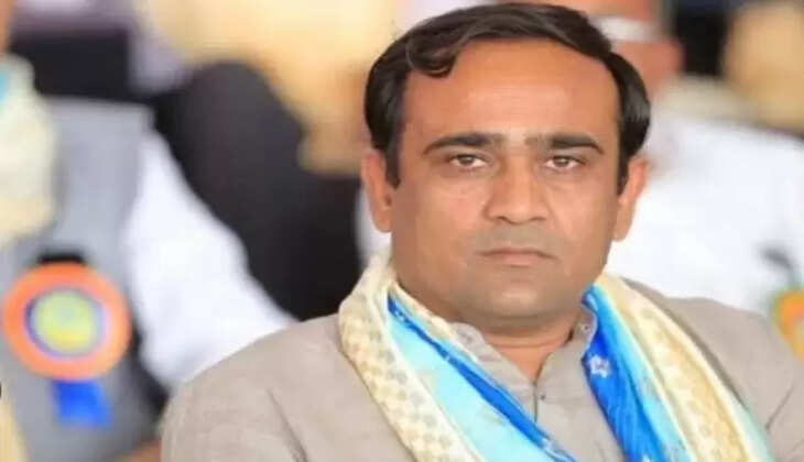 નિલેશ કુંભાણી