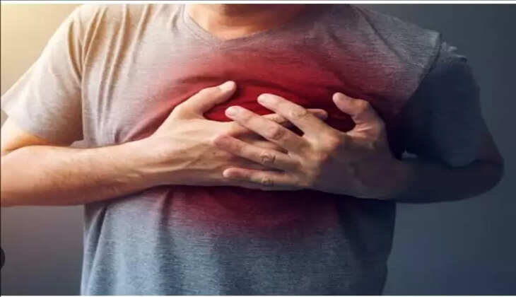આરોગ્ય@શરીર: છાતીમાં દુખાવાના આ લક્ષણોને અવગણશો નહીં, સમયસર લો સારવાર