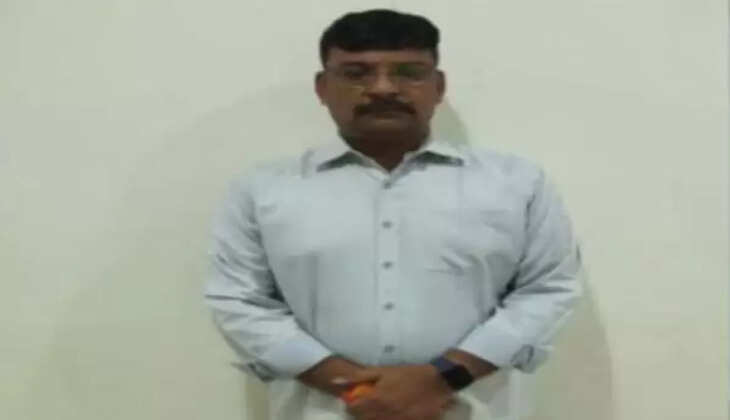 અધિકારી