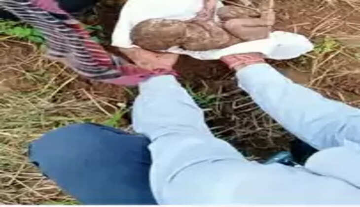 બાળકી