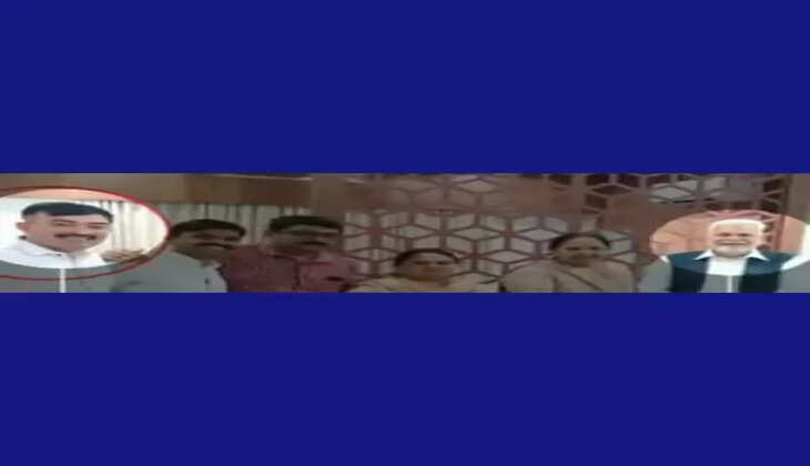 વિવાદ@નવસારી: PIનો સાંસદ રૂપાલા સાથેનાં ફોટોનાં કારણે વિવાદ સર્જાયો