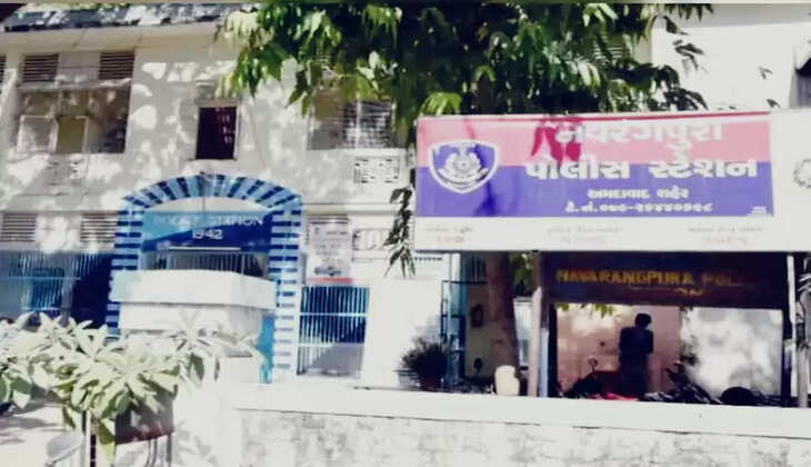 ગુનો@અમદાવાદ: પાર્કિંગમાં પાર્ક કરેલી ગાડીનો કાચ તોડી મોંઘું લેપટોપ અને આઈપેડ ચોરી