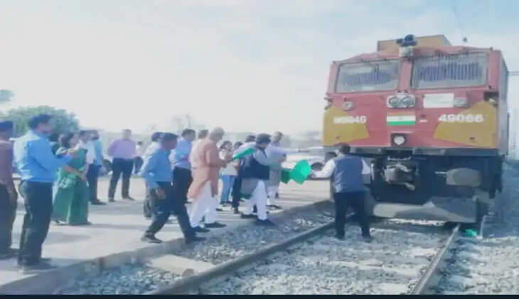 રિપોર્ટ@ઊંઝા: ભારતનું પ્રથમ એક્સક્લુઝિવ રેલવે કન્ટેનર યાર્ડ ઊંઝા ખાતે શરૂ થયું