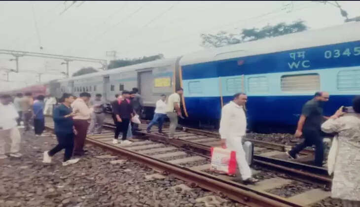 રિપોર્ટ@દેશ: ઈન્દોરથી ભોપાલ જતી સોમનાથ એક્સપ્રેસ ટ્રેનનાં 2 ડબ્બા પાટા પરથી ઉતરી ગયા