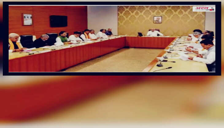 રાજકારણ@ગુજરાત: સૌ પ્રથમ આદિજાતિ વિકાસ મંત્રી નરેશ પટેલે ચાર્જ લીધો, 11:45 વાગ્યે હર્ષ સંઘવી નાયબ મુખ્યમંત્રી તરીકે હોદ્દો સંભાળશે