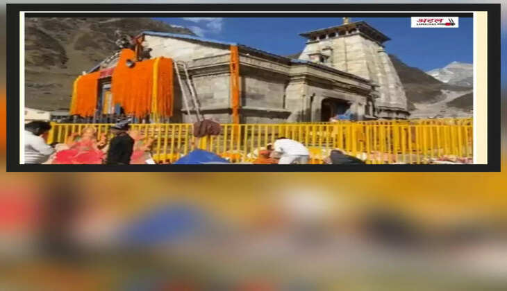 રિપોર્ટ@ગુજરાત: શિવ ભક્તો દ્વારા ફૂલોથી મંદિરનો ભવ્ય શણગાર કરવામાં આવ્યો