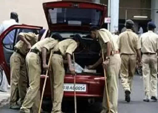 Gujarat Police Chaking 