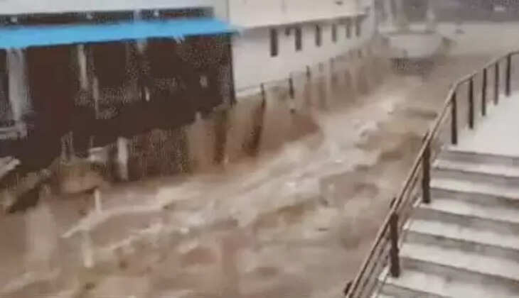 રિપોર્ટ@દેશ: પ્રસિદ્ધ સુંધા માતાના મંદિરે આભ ફાટ્યું, 5 પ્રવાસીઓ તણાયા, એક મહિલાનું મોત