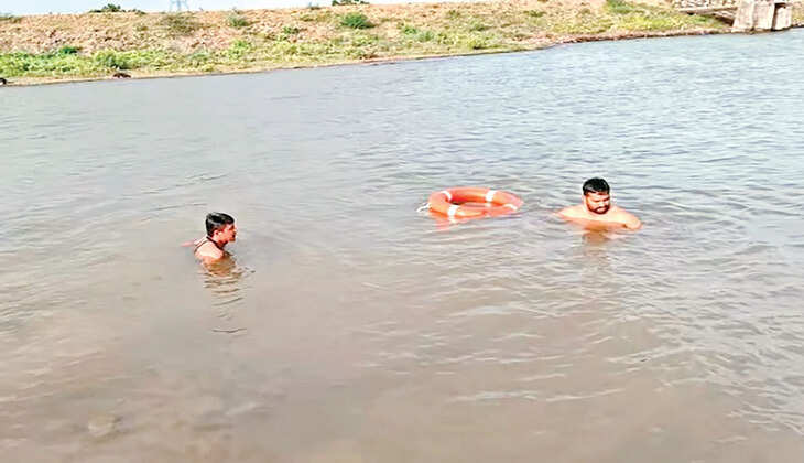 દુર્ઘટના@ગુજરાત: ન્હાવા પડ્યા બાદ મચી ગઇ ભાગદોડ, ડૂબી જતાં 5 વ્યક્તિના મોતથી હાહાકાર