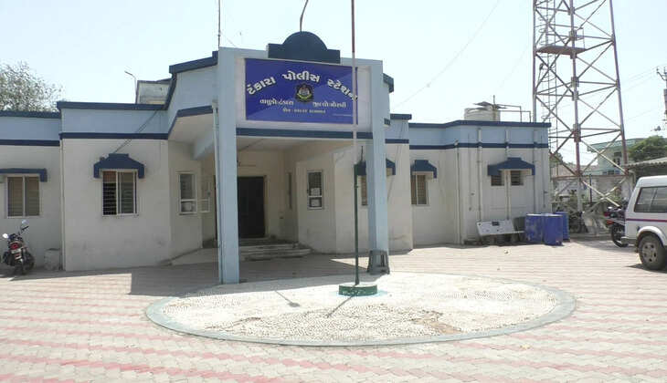 ક્રાઈમ@ટંકારા: બાઈક ચલાવવા બાબતે ત્રણ શખ્સોએ તરુણને માર માર્યાની ફરિયાદ