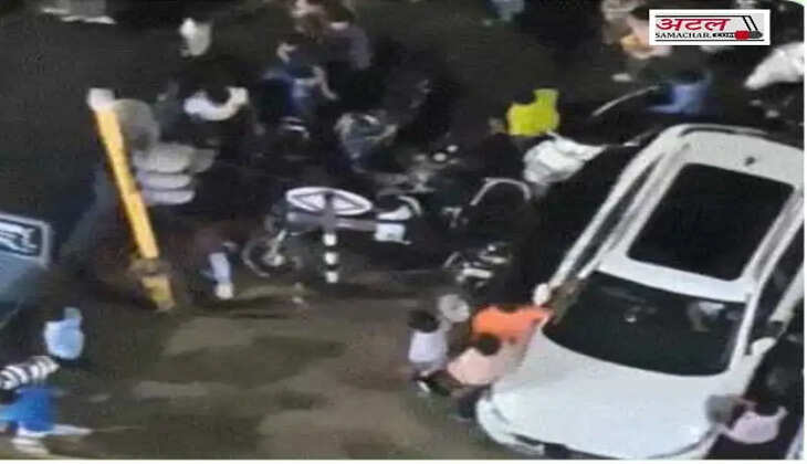 રિપોર્ટ@અમદાવાદ: થાર ચાલક યુવકે 4થી 5 વાહનને અડફેટે લીધાં