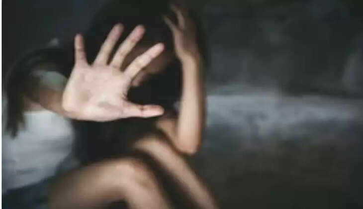 બનાવ@ અમદાવાદ: 13 વર્ષની સગીરાને લંપટ વૃદ્ધે પાસે બોલાવી અને શરમ જનક હરકત કરી 