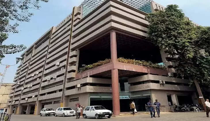 AMC