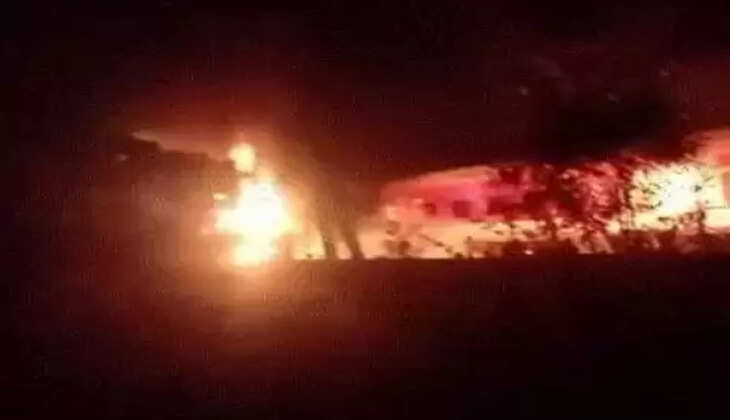 દુર્ઘટના@દેશ: મૈસૂર-દરભંગા એક્સપ્રેસ માલગાડી સાથે અથડાઈ, 19 ઘાયલ