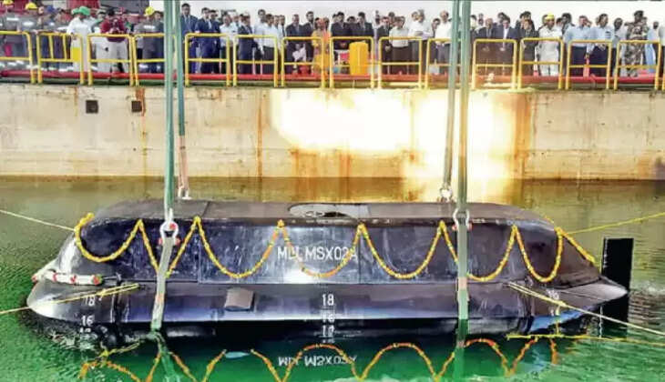 અપડેટ@દેશ: ભારતની પહેલી મિડગેટ સબમરીન એરોવાના બનીને તૈયાર થઈ 