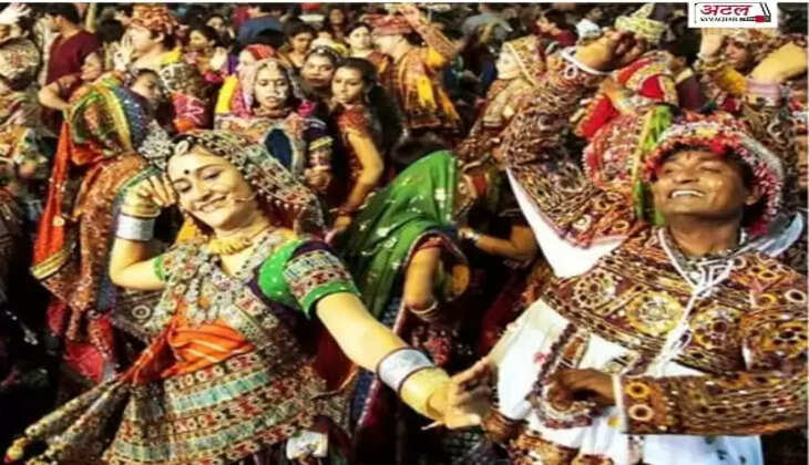 રિપોર્ટ@ગુજરાત: બીજા નોરતે રસિયો રૂપાળો રંગ રેલીયા સોન્ગ પર ખેલૈયાઓને ડોલાવ્યા