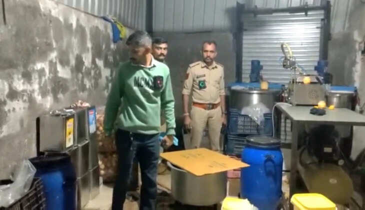 રિપોર્ટ@અમરેલી: નકલી ઘીની ફેકટરી ચલાવતા 4 શખ્સોને પોલીસે ઝડપ્યા